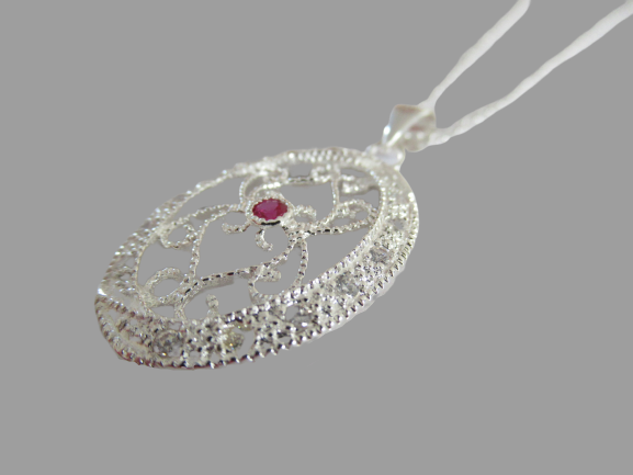 Parure, ensemble, set, boucles d'oreilles, chaîne et pendentif filigranés